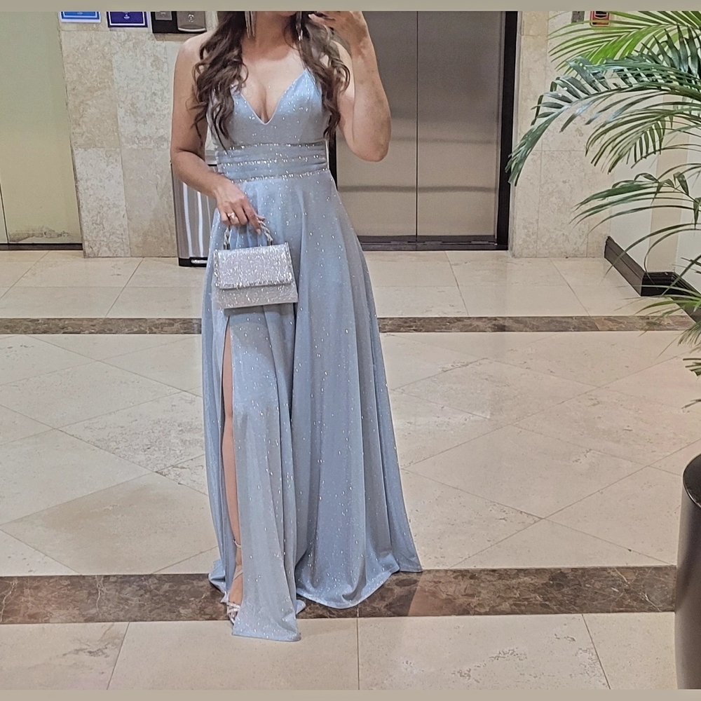 Elegant Blue Evening Gown
